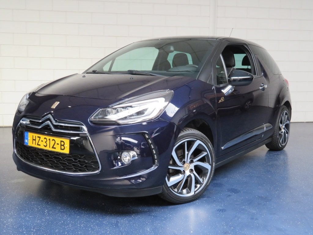 DS DS 3 1.2 PureTech Chic (bj 2016), Auto's, Gebruikt, 1199 cc, Origineel Nederlands, Handgeschakeld