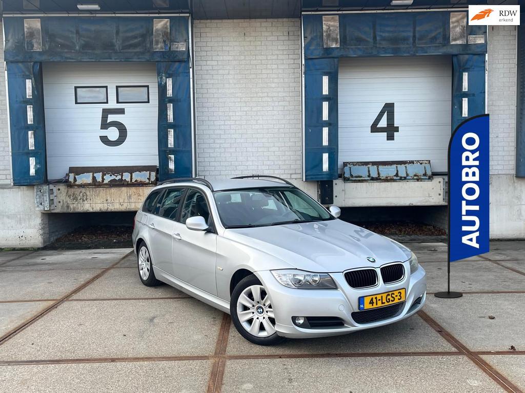 BMW 3-serie Touring 320i Business Line (Dealer Onderhoud+Nav, Achterwielaandrijving, 4 cilinders, Origineel Nederlands, Handgeschakeld
