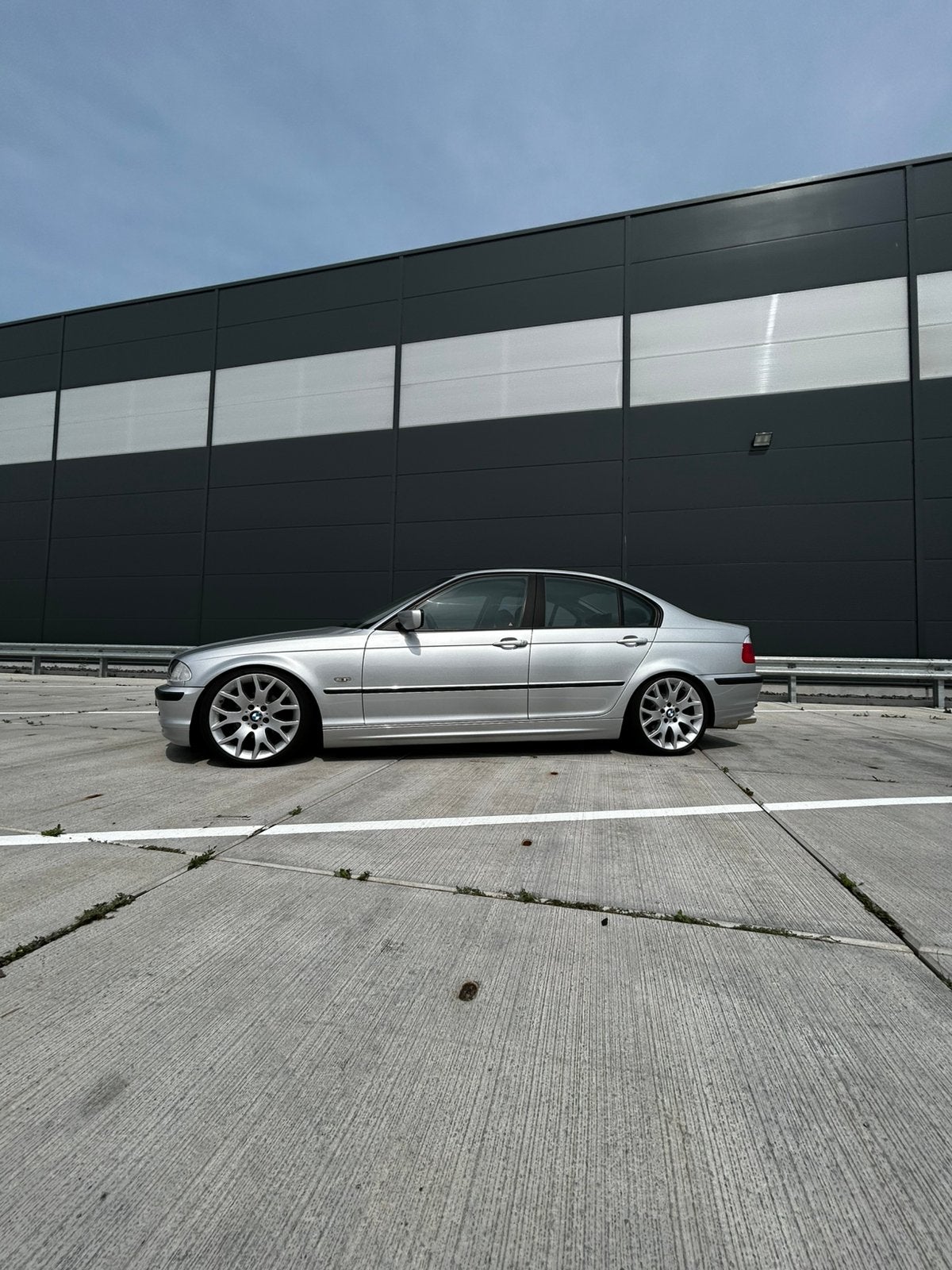 BMW 3-Serie 1.9I 87KW 2000 Grijs, Automaat, Achterwielaandrijving, 4 cilinders, 1895 cc