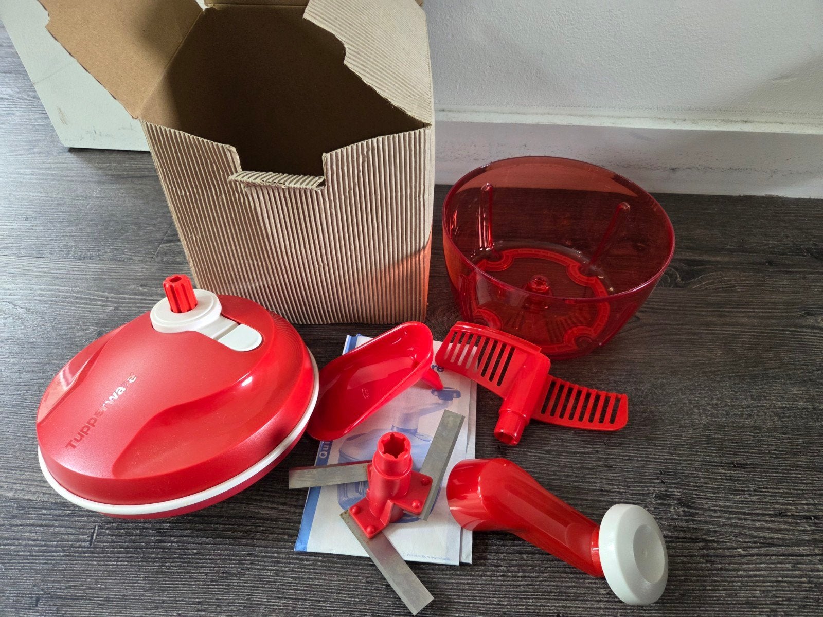 Tupperware SuperSonic Chopper Compact Rood, Ophalen of Verzenden, Zo goed als nieuw, Rood, Overige typen