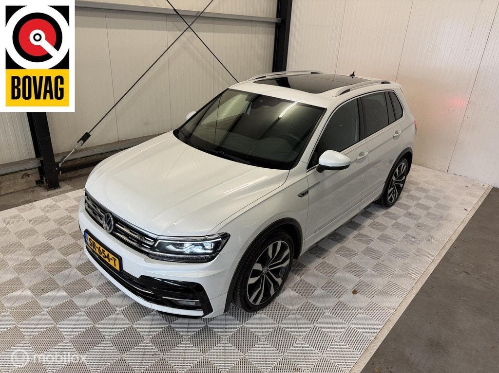 Volkswagen Tiguan 1.4 TSI ACT Highline R-LINE PANO, FULL LED, Auto's, Volkswagen, 4 cilinders, 150 pk, Wit, Origineel Nederlands