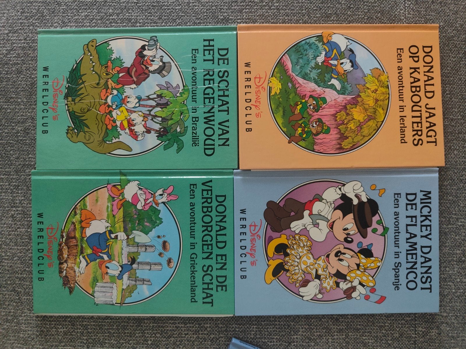 Disney's Wereldclub Boeken - Set van 12, Ophalen of Verzenden, Zo goed als nieuw, Walt Disney, Fictie algemeen
