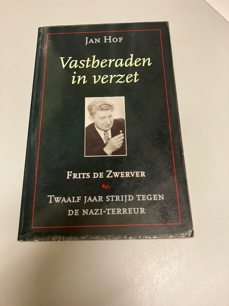 Vastberaden in verzet Jan Hof, Boeken, Ophalen of Verzenden, Tweede Wereldoorlog, Gelezen