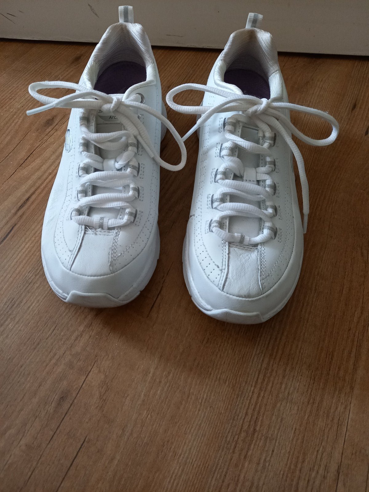 Skechers sneakers !!!, Ophalen, Skechers, Wit, Nieuw