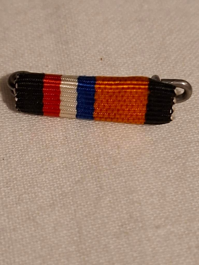Verzetsherdenkingskruis baton, Verzamelen, Militaria | Tweede Wereldoorlog, Ophalen of Verzenden, Landmacht, Nederland, Lintje, Medaille of Wings
