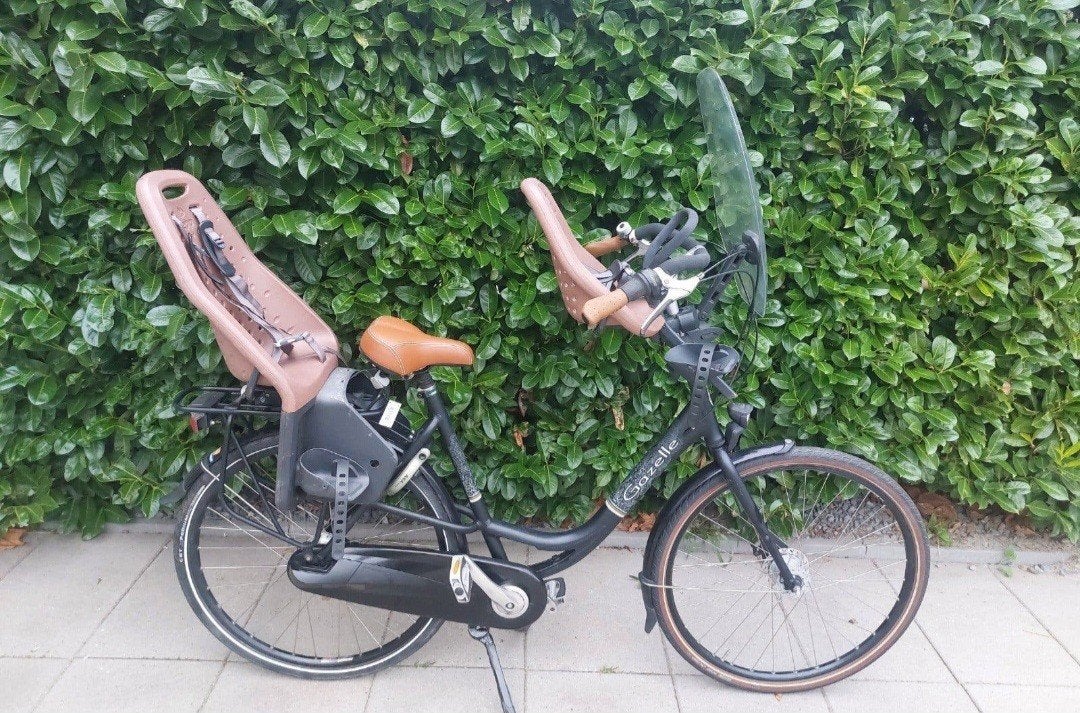 Gazelle Bloom 61cm 7 Versnellingen stuurslot 2 Yepp-zitjes, Fietsen en Brommers, 2 zitjes, Zo goed als nieuw, Dubbele standaard