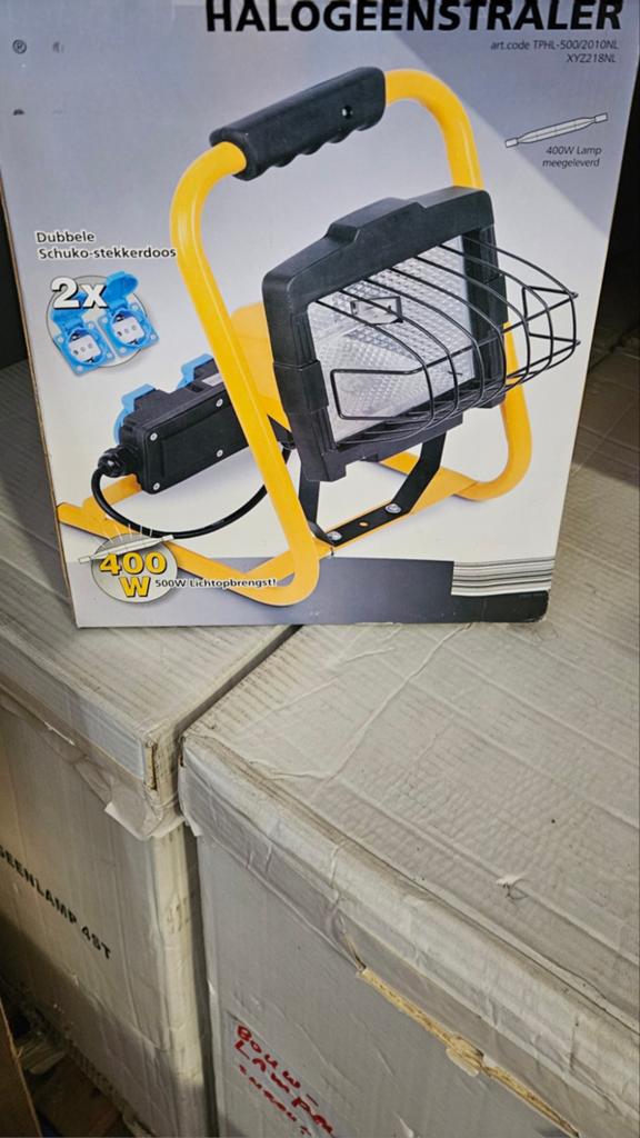 BOUWLAMPEN MET 2 STOPCONTACTEN  20 STUKS NIEUW ÉÉN KOOP €375, Ophalen, Lamp met armatuur, 200 tot 500 watt, Nieuw