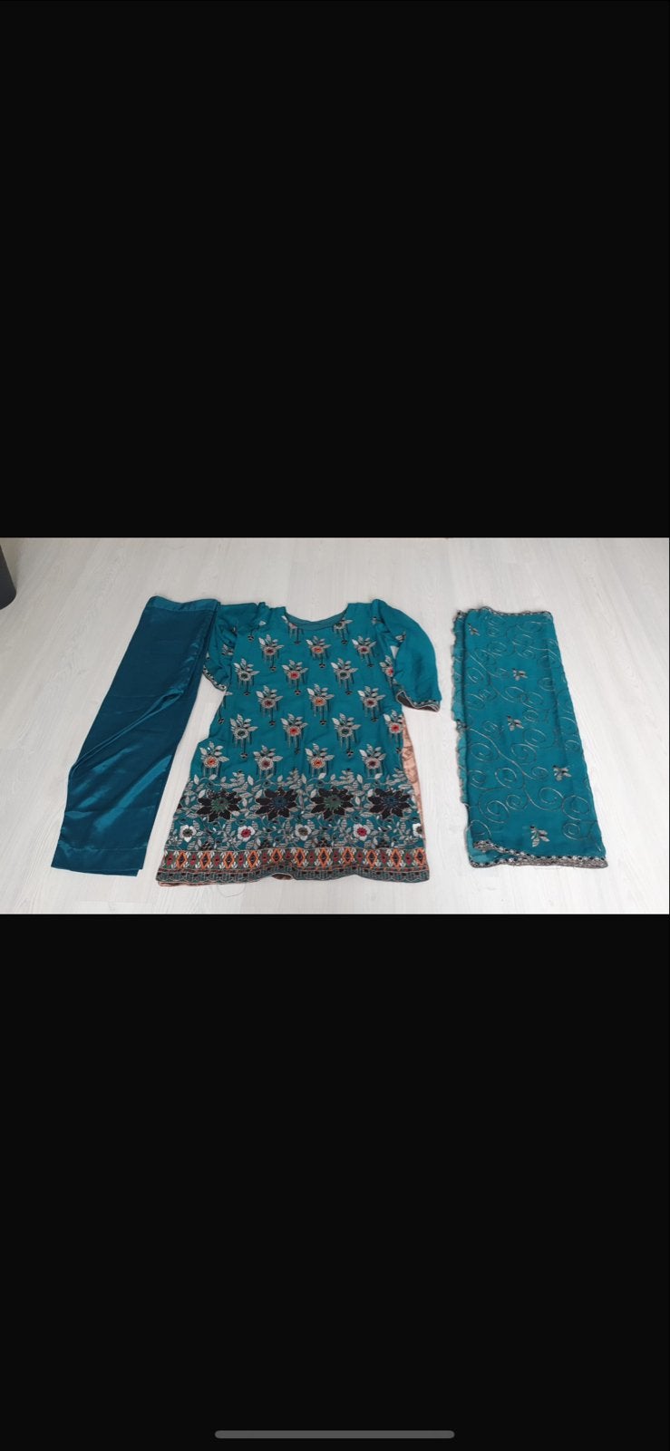 Prachtige Indiase/Pakistaanse jurk met broek en sjaal, Blauw, Zo goed als nieuw, Knielengte, Ophalen