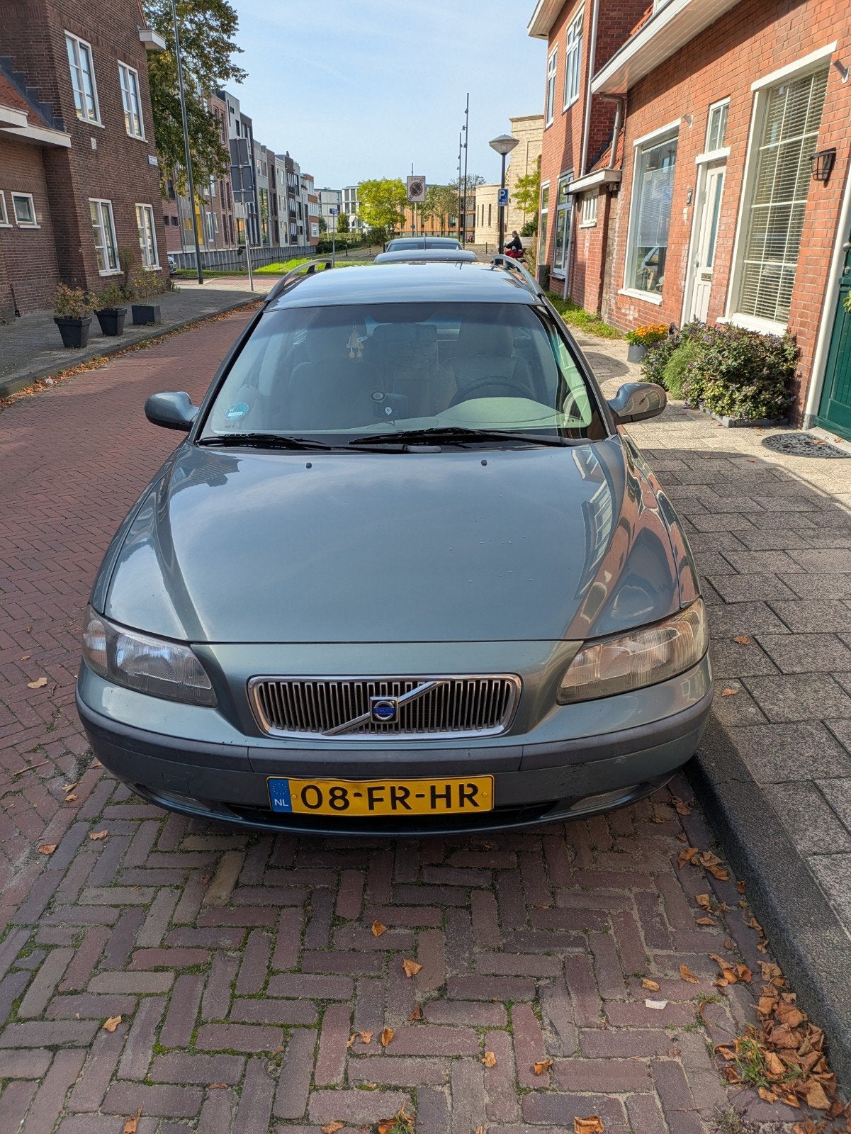Volvo V70 2.4 T 200PK AUT 2000 Groen, 195117 km, Automaat, Achterwielaandrijving, 1800 kg, Beige