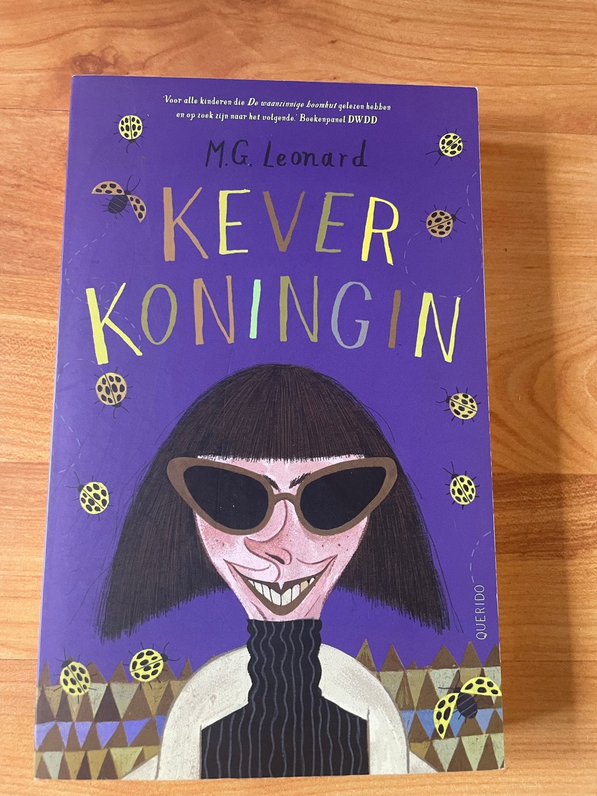 Keverkoningin - M.G. Leonard (Zo goed als nieuw), Ophalen of Verzenden, Zo goed als nieuw, Fictie
