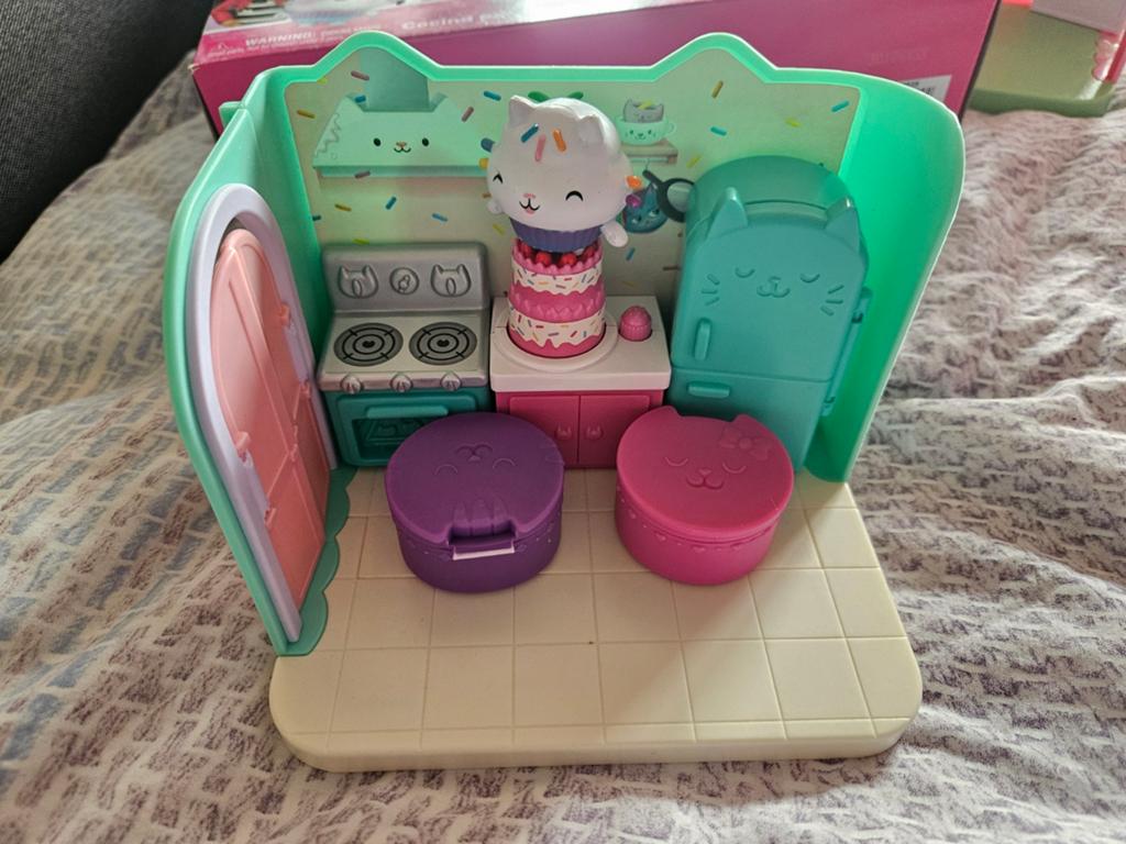 Cabby's poppenhuissetje, Ophalen, Poppenhuis