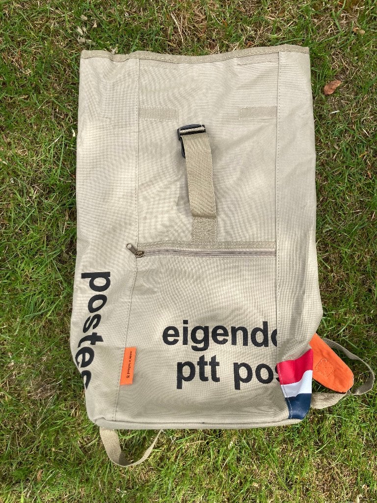 Twee PTT Post kaki rugzak & schoudertasje pukkeltas pukkel, Ophalen of Verzenden, Nieuw, Overige merken, Waterdicht