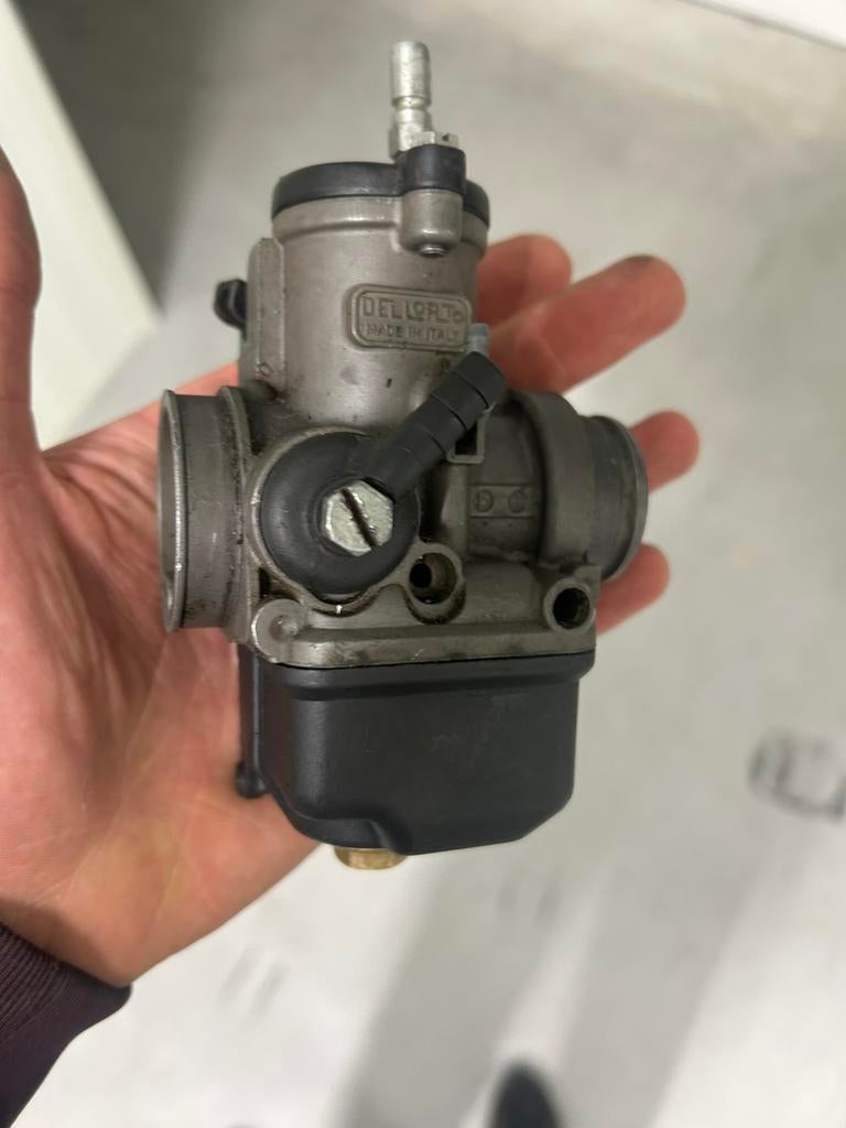 Dellorto 26mm carburateur, Ophalen of Verzenden, Zo goed als nieuw, Carburateur