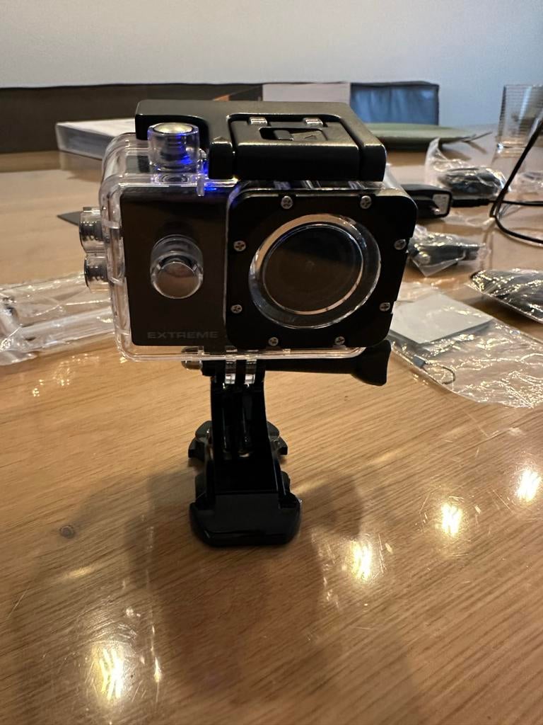 Nikkei Full HD Action Camera met accessoires, Ophalen, Zo goed als nieuw, Overige merken