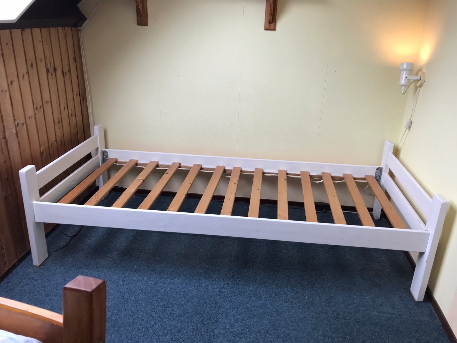Bed met lattenbodem (en matras) 190x80, Ophalen, 85 tot 100 cm, Gebruikt, Lattenbodem