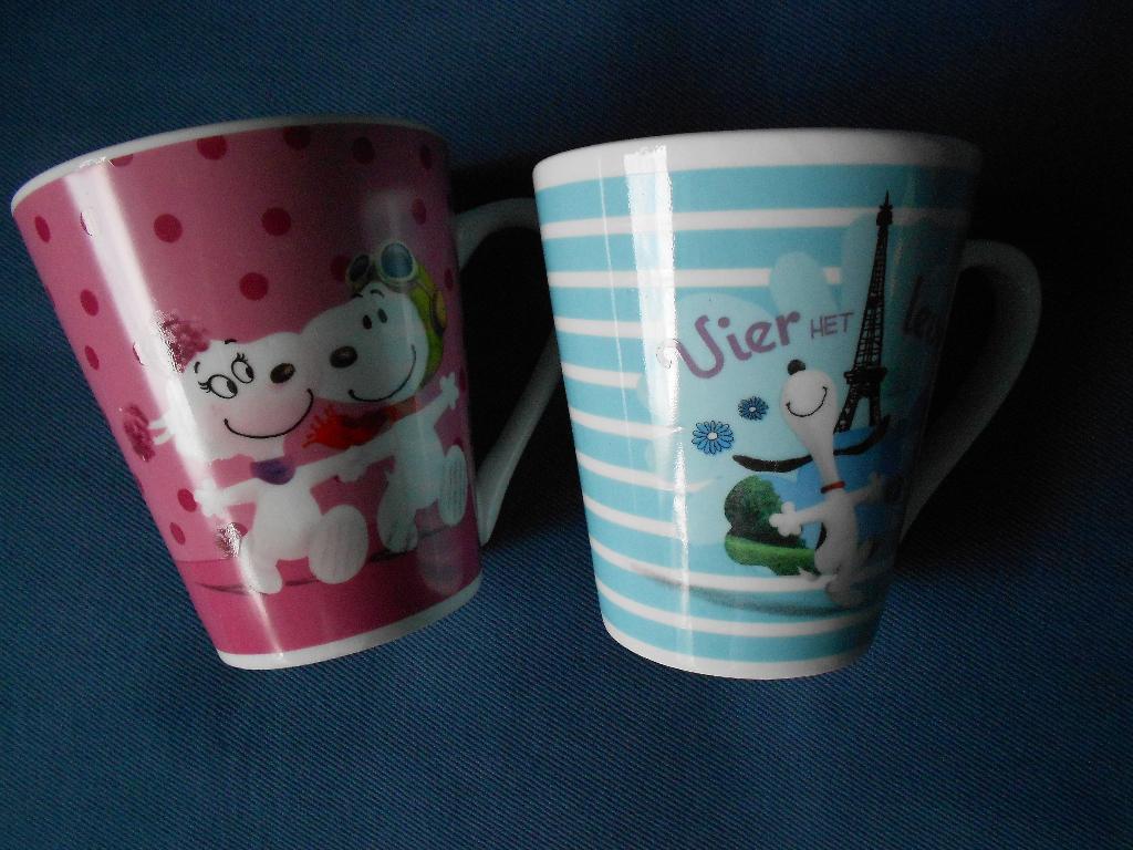 2 Snoopy bekers 2015 Peanuts Fox, Verzamelen, Stripfiguren, Gebruikt, Gebruiksvoorwerp, Snoopy, Ophalen