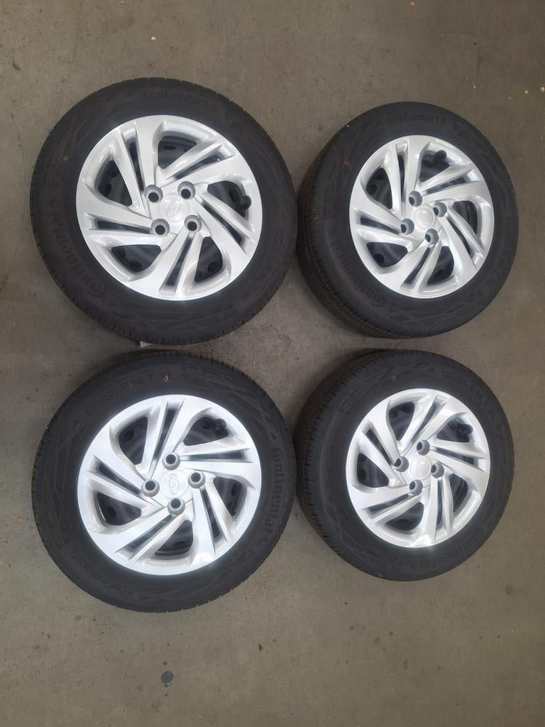 Stalen velgen met wieldoppen Hyundai i10, Auto-onderdelen, Ophalen, 14 inch, 175 mm, Banden en Velgen