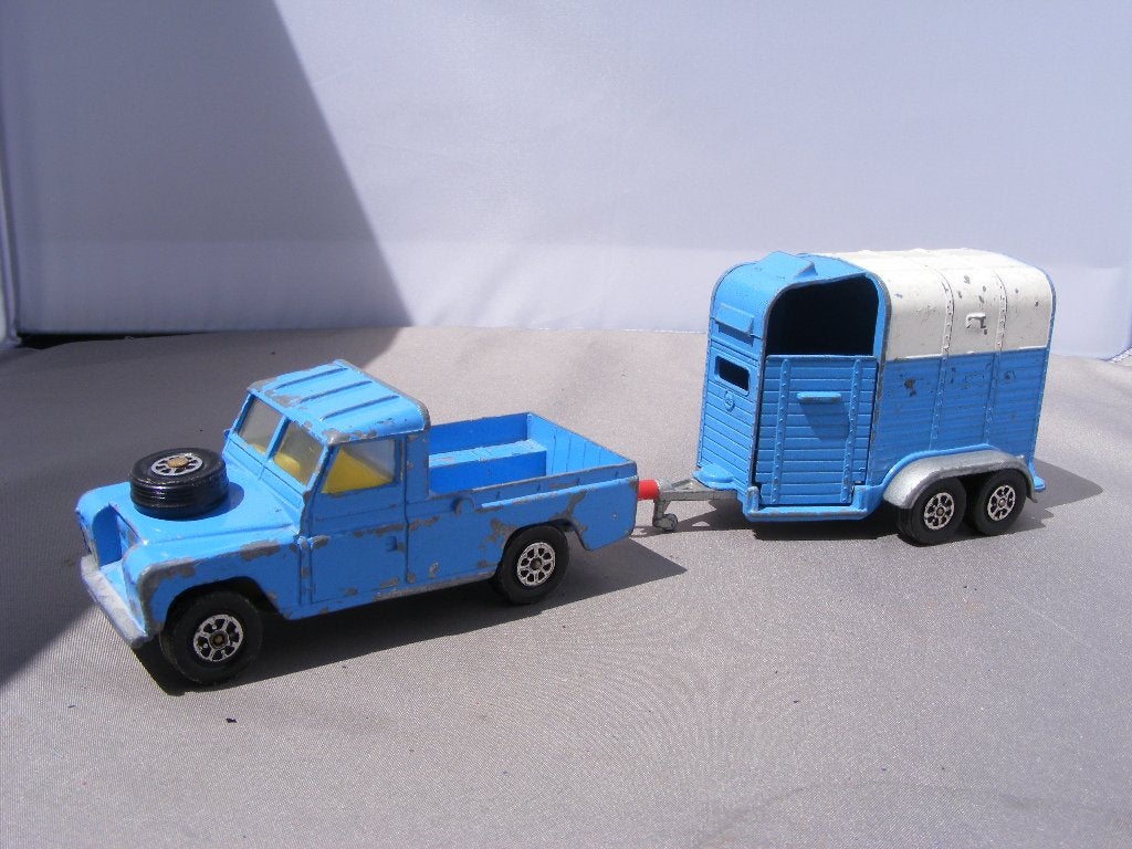 Land rover 109wb corgi toys whizzwheels + horse trailer, Ophalen of Verzenden, Gebruikt, Auto, Corgi
