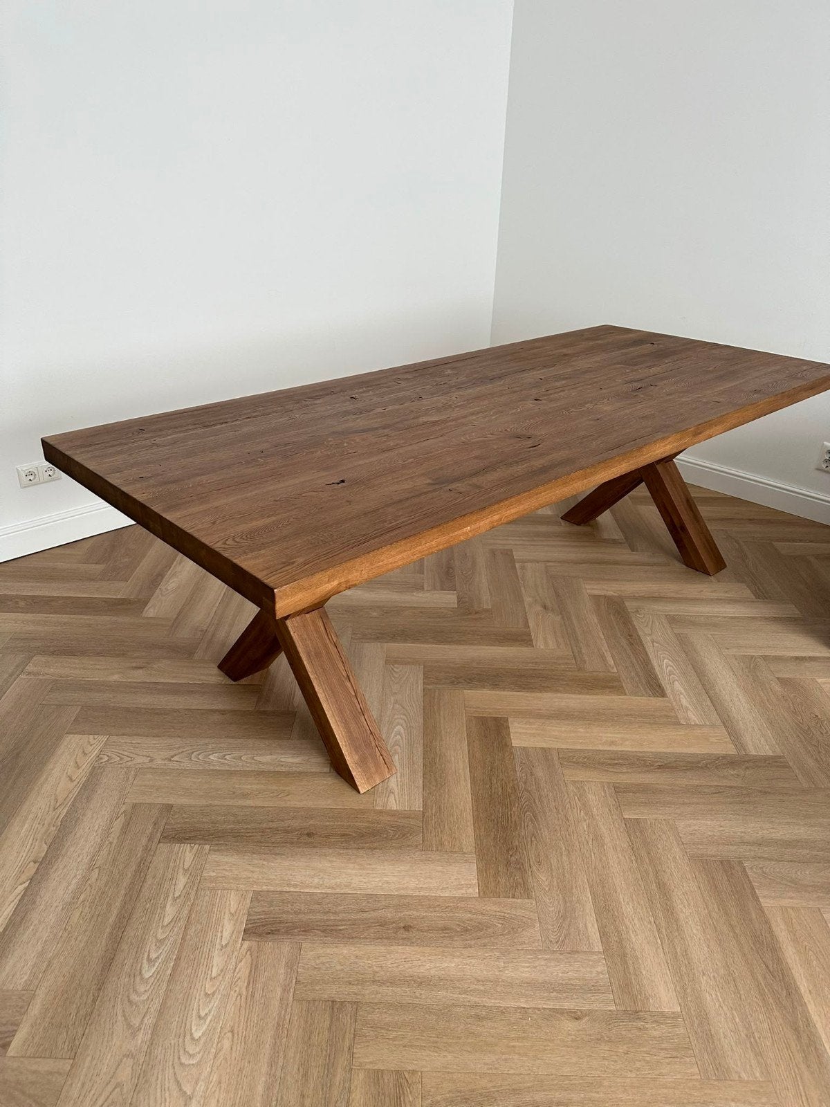 Room108 eettafel 210 x 90 cm – massief hout, Huis en Inrichting, 200 cm of meer, Zo goed als nieuw, Rechthoekig, 50 tot 100 cm