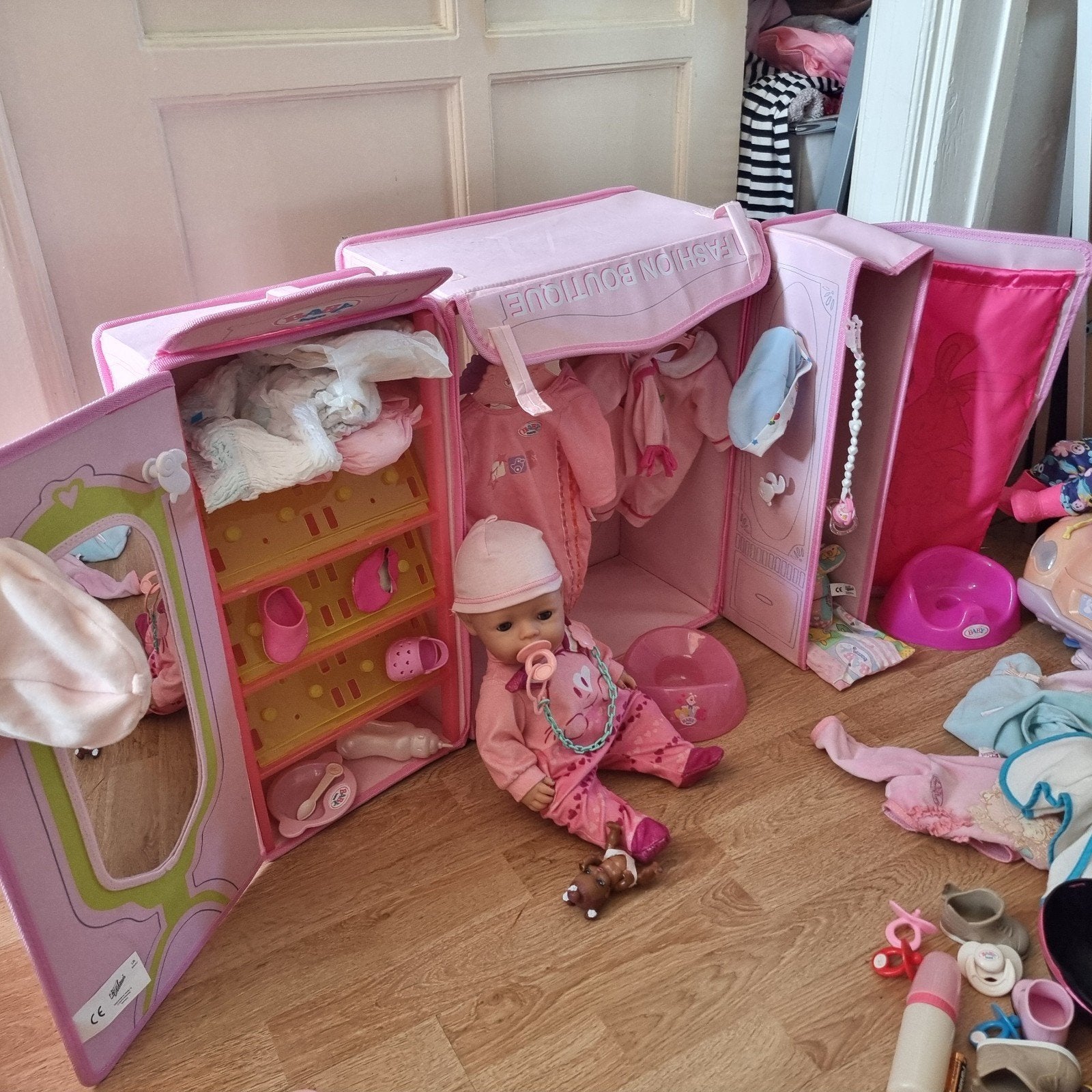Baby born fashion boutique met baby born, kleding accesoires, Ophalen of Verzenden, Toebehoren