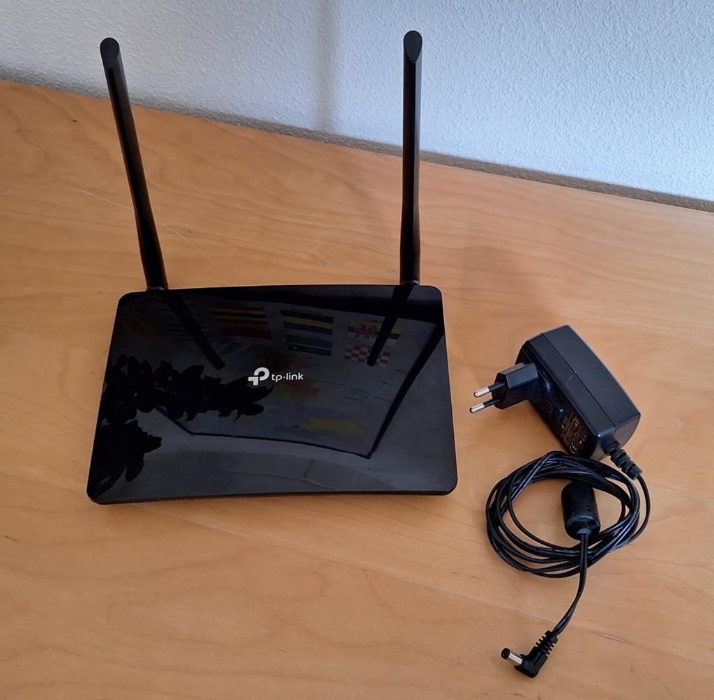 TP-Link MR400 v2 (AC 1200 Wireless Dual band 4G LTE Router), Computers en Software, Routers en Modems, Ophalen of Verzenden, Gebruikt