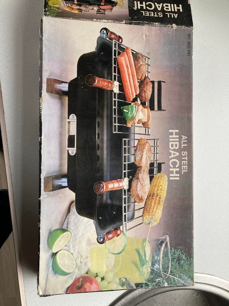 Nieuw in verpakking: All Steel Hibachi Gourmet Set, Tuin en Terras, Houtskoolbarbecues, Nieuw, Met accessoires, Ophalen