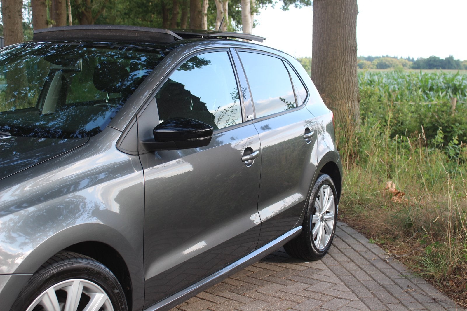 Volkswagen Polo 1.2 TSI 105PK grijs Pano/Cruise/stoelverwm, Auto's, Volkswagen, Voorwielaandrijving, USB, Zwart, 4 cilinders