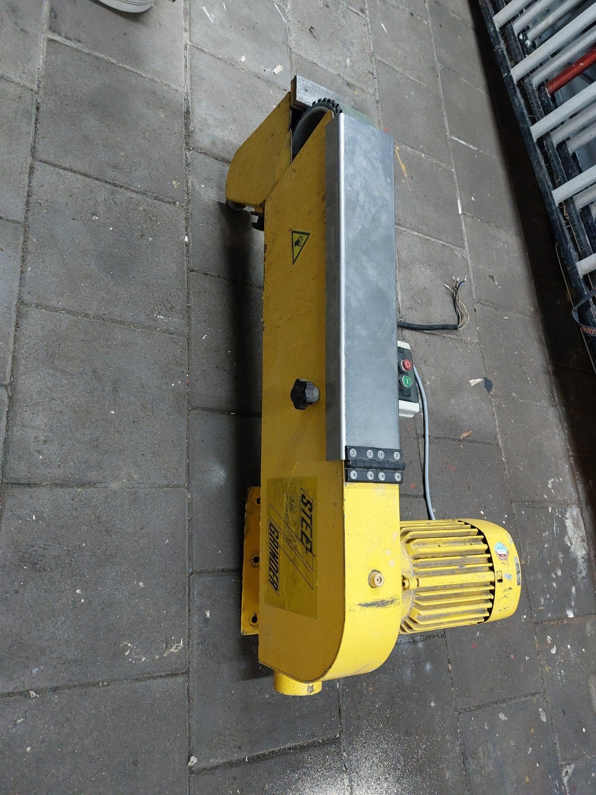 Steef Grinder Bandschuurmachine 3kW, Ophalen, Gebruikt, 1200 watt of meer, Bandschuurmachine