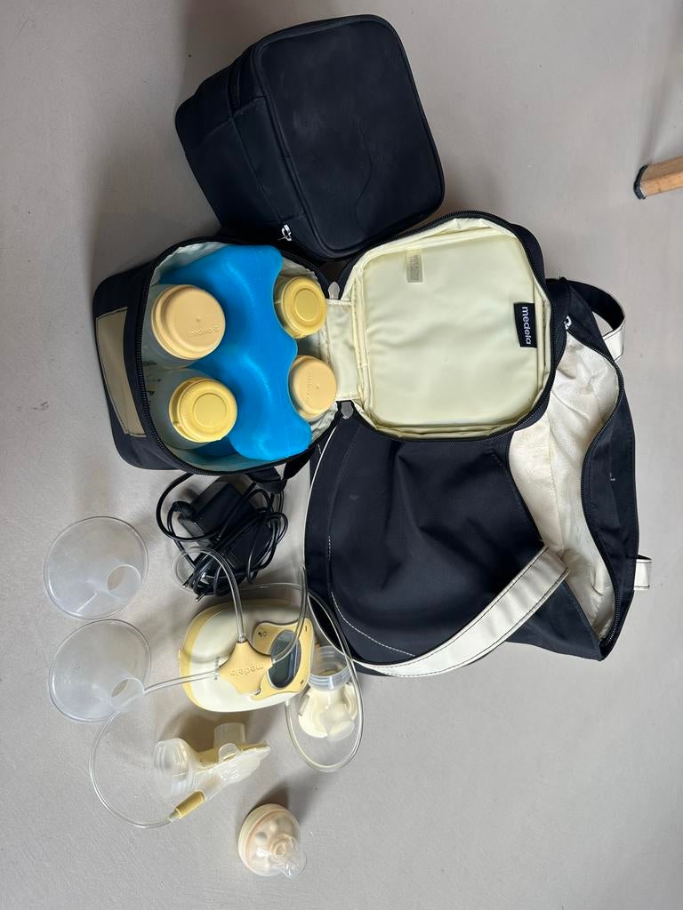 Medela Freestyle Borstkolf met accessoires, Kinderen en Baby's, Babyvoeding en Toebehoren, Ophalen of Verzenden, Gebruikt, Borstkolf