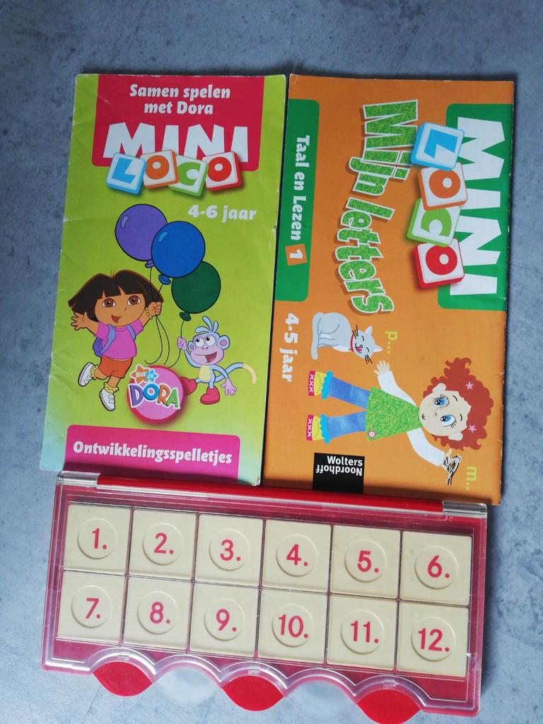 Mini loco tegeldoos met 2 boekjes, 4-6 jaar, Ophalen of Verzenden, Zo goed als nieuw, Taal en Lezen