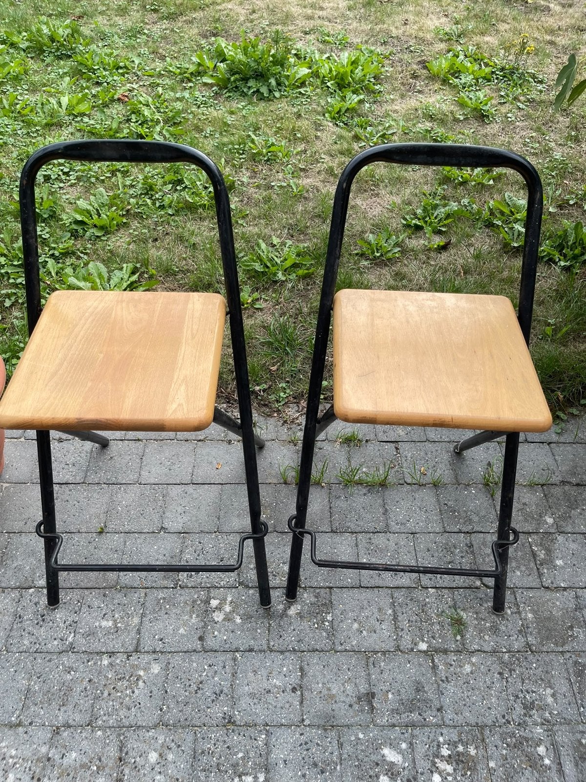 2 Gebruikte Houten Krukken met Metalen Frame, Huis en Inrichting, Ophalen, Gebruikt, Met voetsteun, 60 tot 90 cm