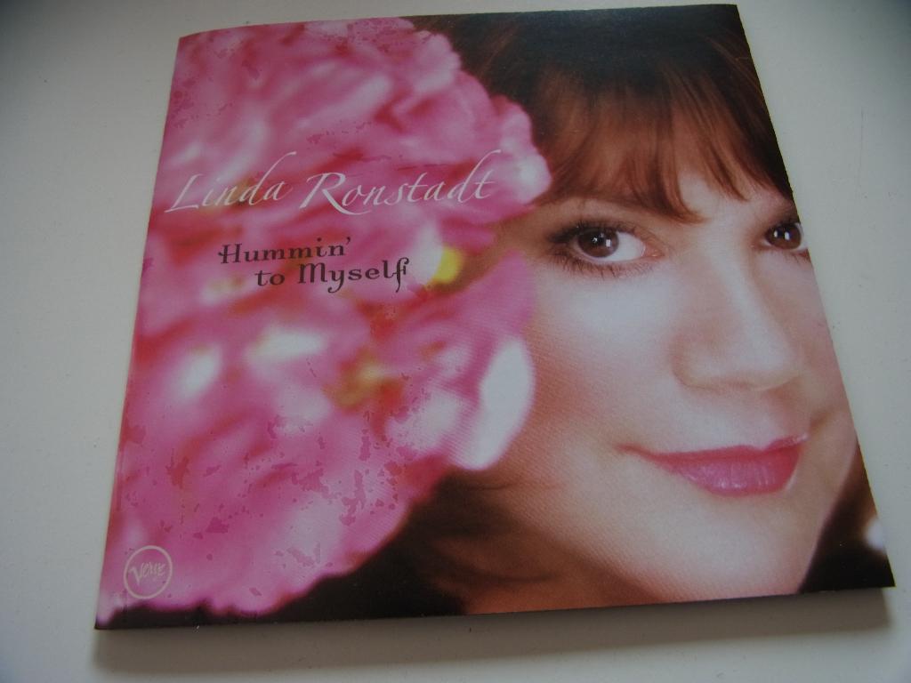 CD LINDA RONSTADT  HUMMIN TO MYSELF 11 TRACKS, Verzenden, Zo goed als nieuw