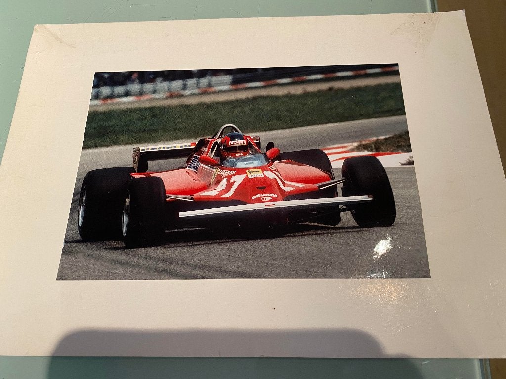 Gilles Villeneuve Ferrari C2 1982 foto, Ophalen of Verzenden, Nieuw, Formule 1