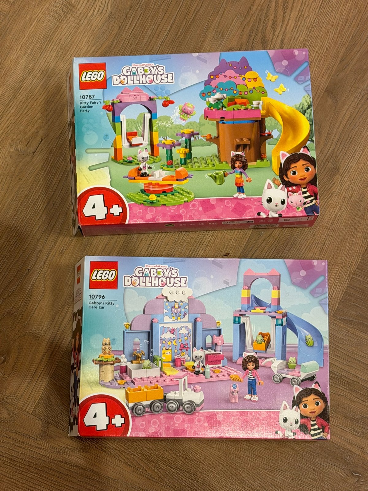 LEGO Gabby's Poppenhuis Sets (2 stuks), Kinderen en Baby's, Ophalen of Verzenden, Zo goed als nieuw, Complete set, Lego