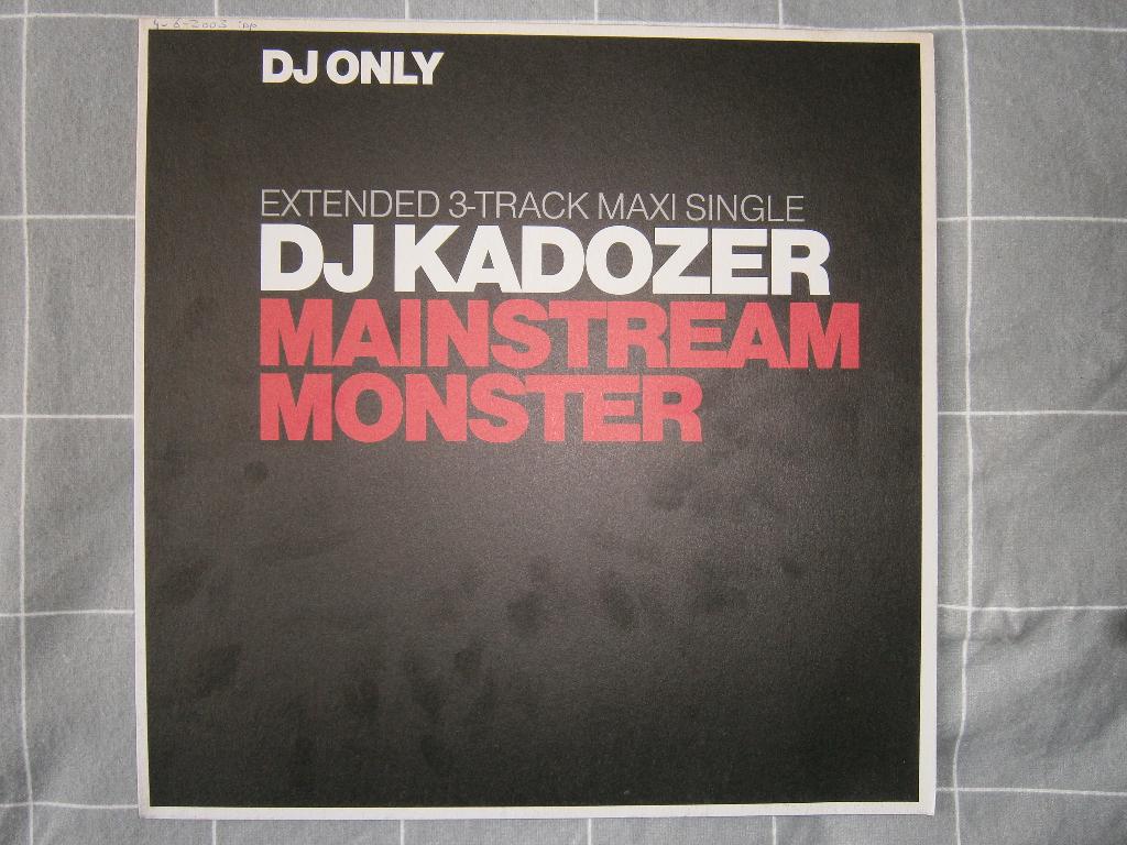 DJ Kadozer – Mainstream Monster. 2003. Hard Trance Techno, Ophalen, Techno of Trance, 2000 - 2009, Zo goed als nieuw
