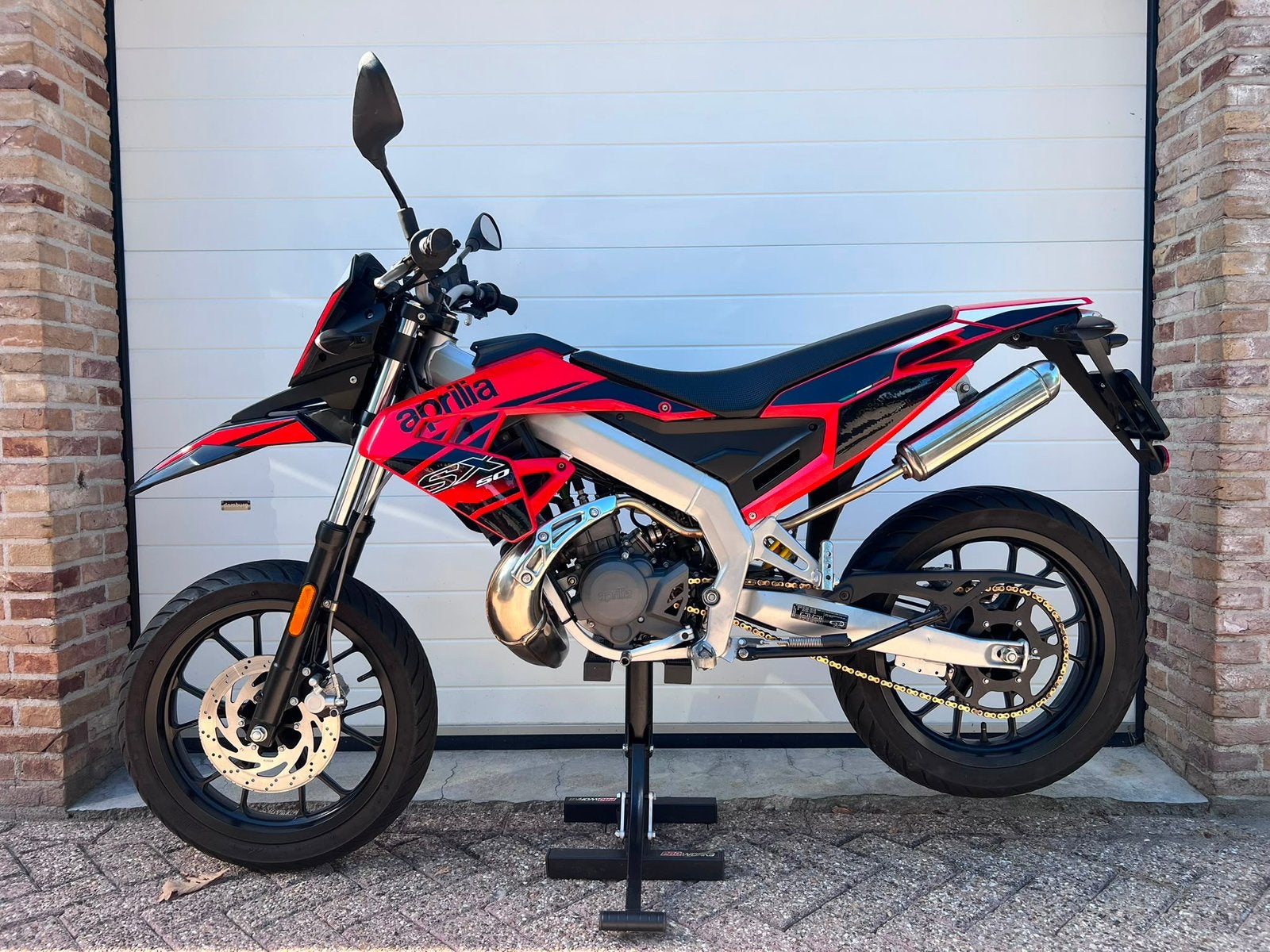 Aprilia SX 50 | 2018 | maar 10800 KM | volledig origineel, Fietsen en Brommers, Brommers | Derbi, Zo goed als nieuw, Maximaal 45 km/u