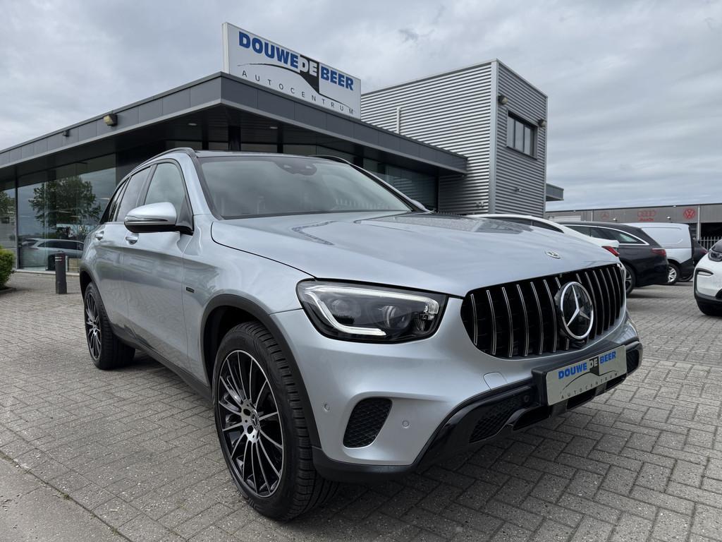 Mercedes-Benz GLC 300e 4MATIC Night Burmester|Pano.dak|Trekh, Automaat, Gebruikt, 4 cilinders, Vierwielaandrijving