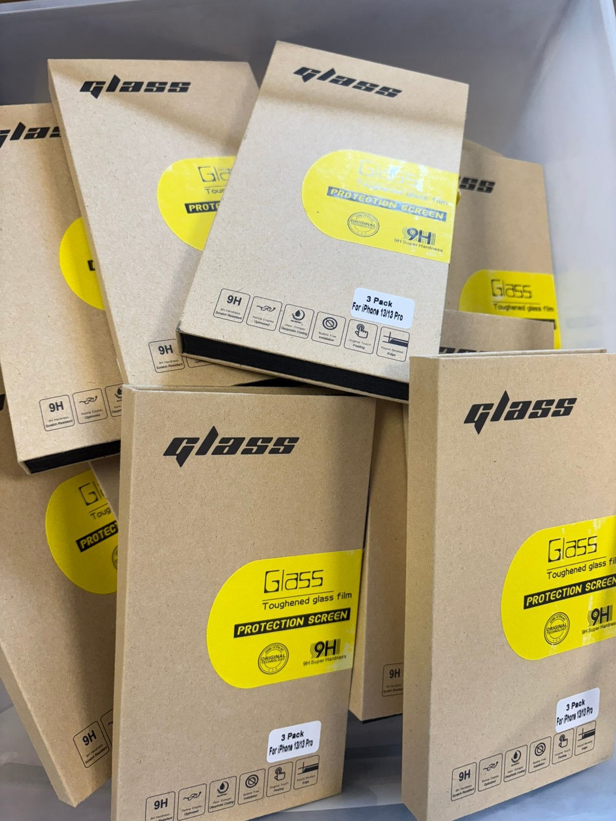 Partij van 21 met 3 screenprotectors  iPhone 13 en 13 Pro., Telecommunicatie, Verzenden, Nieuw, Screenprotector, IPhone 13