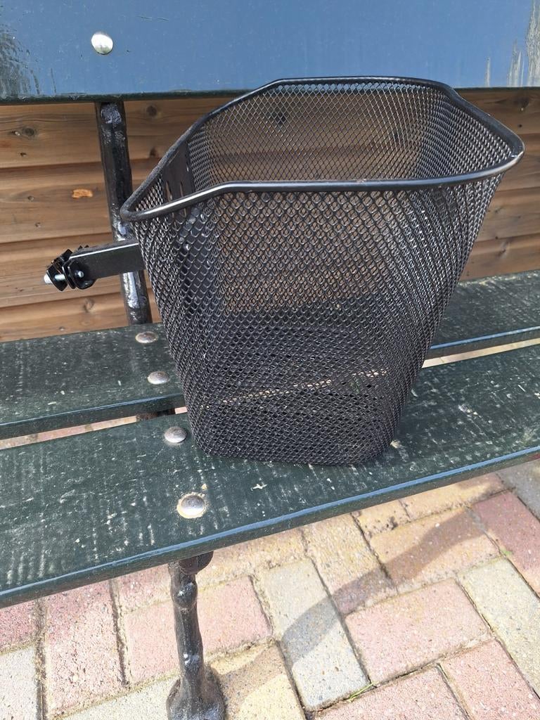 Fietsmand., Fietsen en Brommers, Ophalen, Fietsmand, Basil, Stuurbevestiging