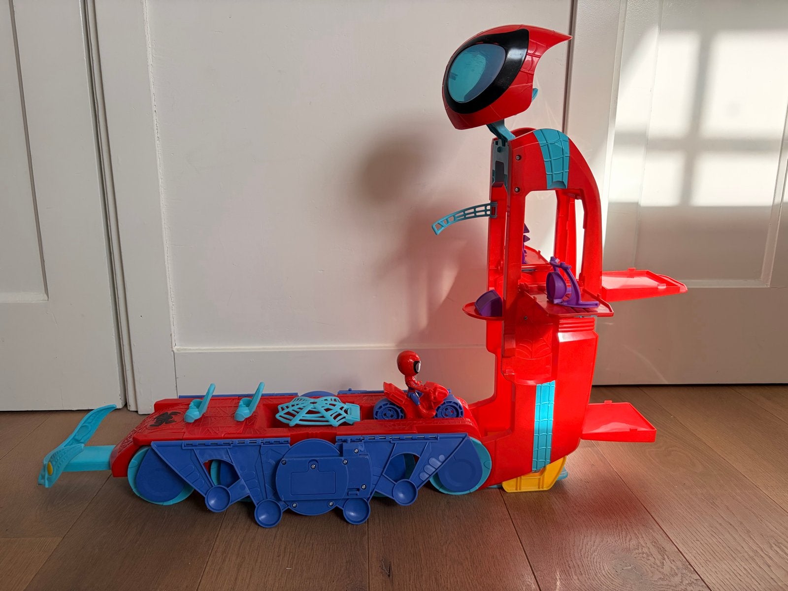 Marvel Spidy Bus - Hoofdkwartier met motor en spiderman, Ophalen, Gebruikt
