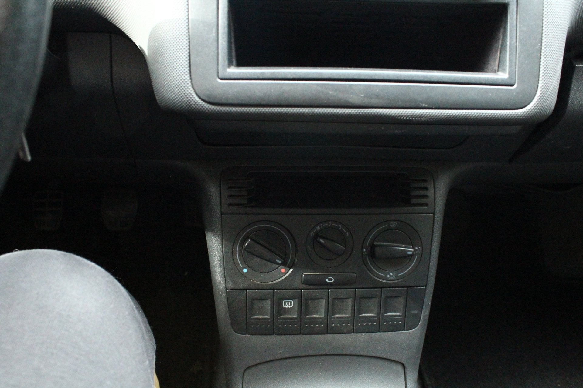 Volkswagen Polo 1.4 Trendline D.riem is vervangen (bj 2000), foto 9