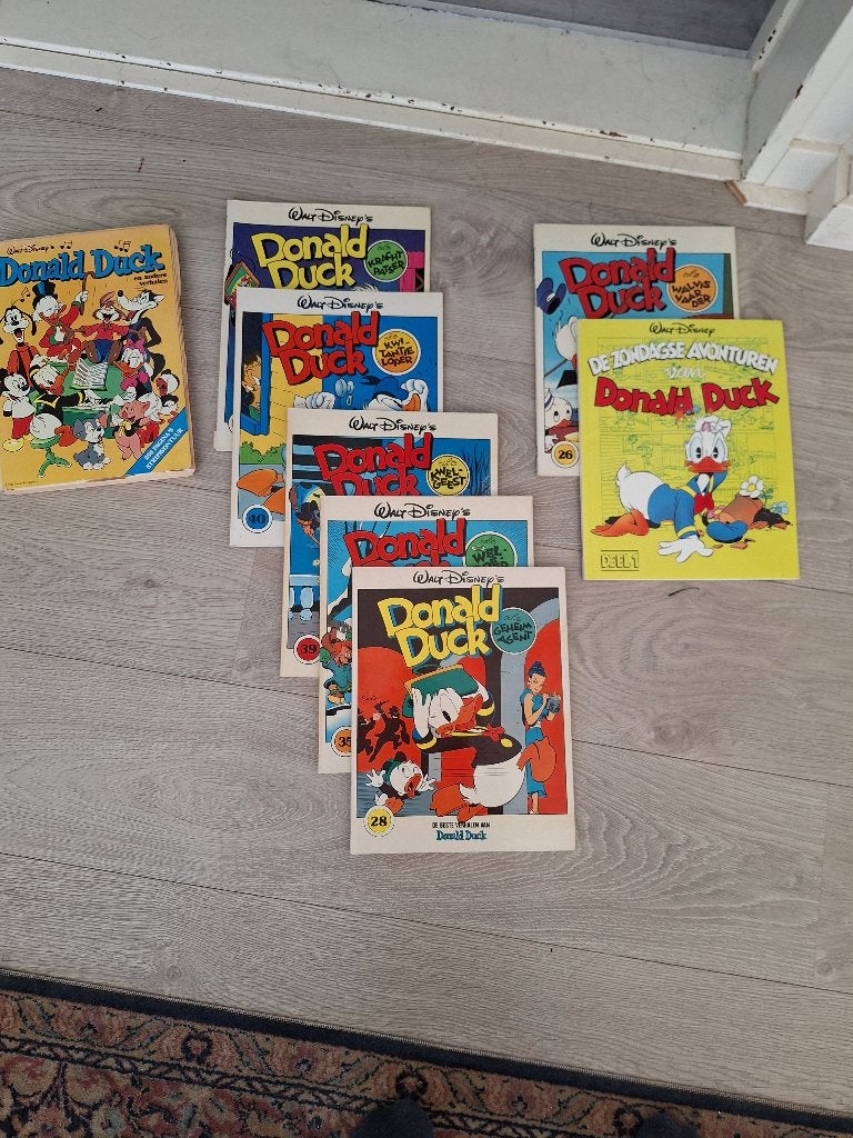 Donald Duck, diverse albums, Boeken, Walt Disney, Ophalen of Verzenden, Zo goed als nieuw, Meerdere stripboeken