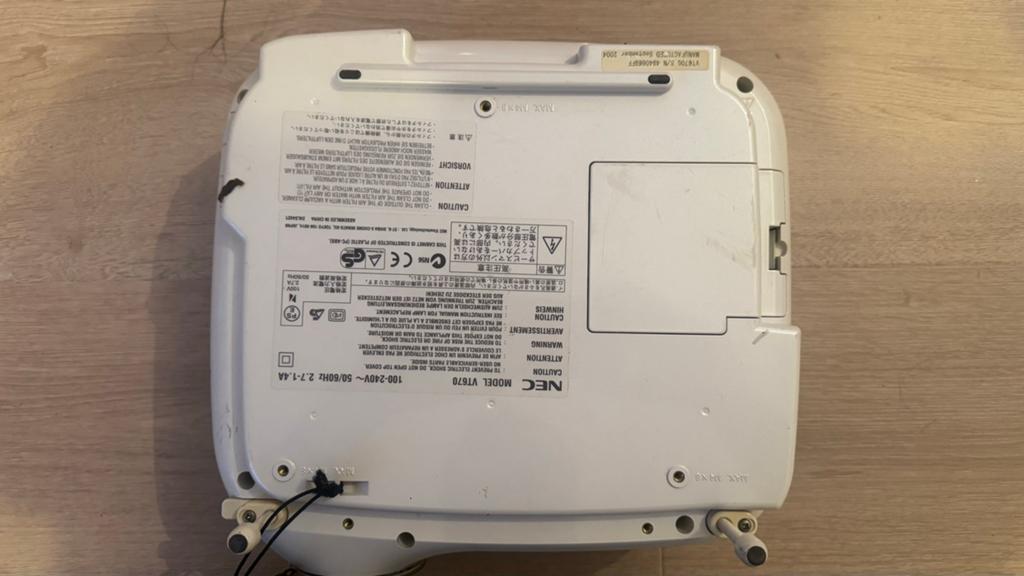 NEC VT670 Beamer Projector - Gebruikt, Audio, Tv en Foto, Beamers, Ophalen, Gebruikt