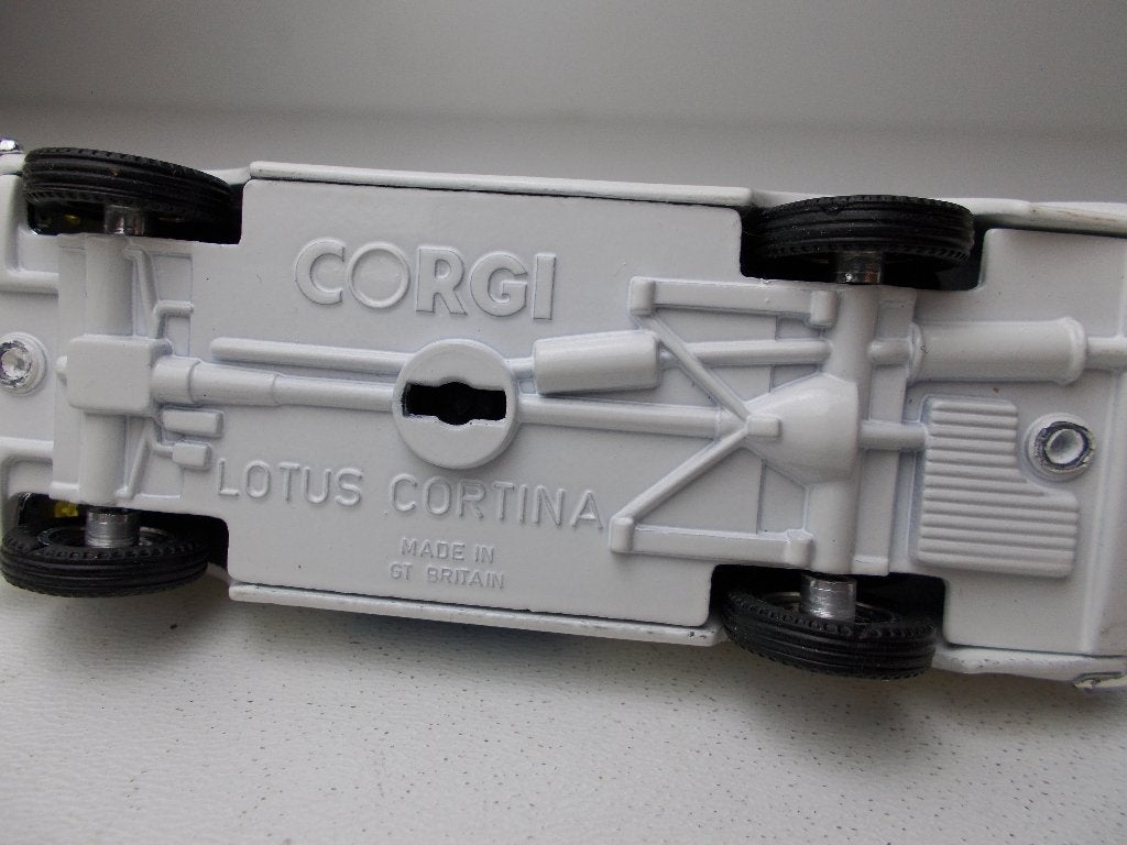 1989 Corgi LOTUS CORTINA "POLICE" I.z.g.st., Ophalen of Verzenden, Zo goed als nieuw, Auto, Corgi