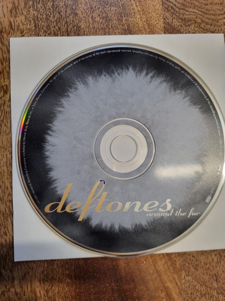 Cd Deftones ‎– Around The Fur

Alleen cd nr730, Ophalen of Verzenden, Zo goed als nieuw