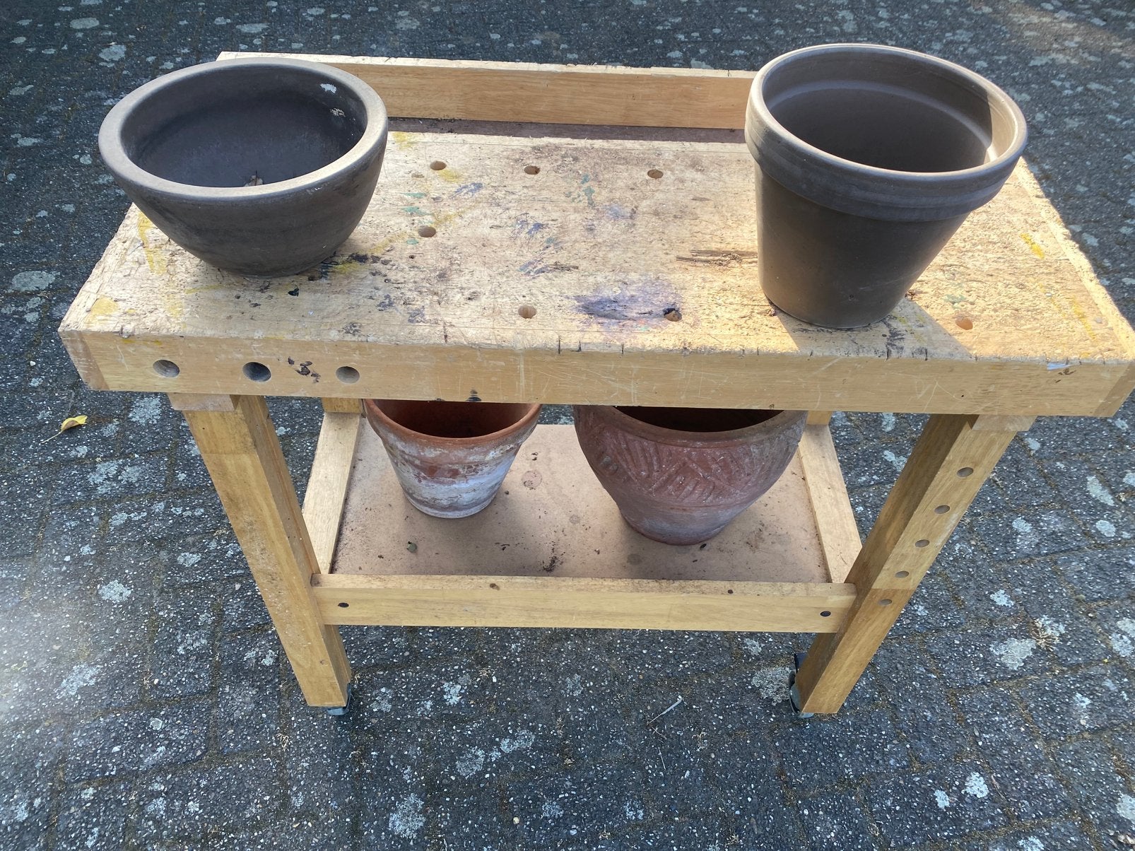 Heel mooi werkbankje of pottafel, Tuin en Terras, Ophalen, Zo goed als nieuw