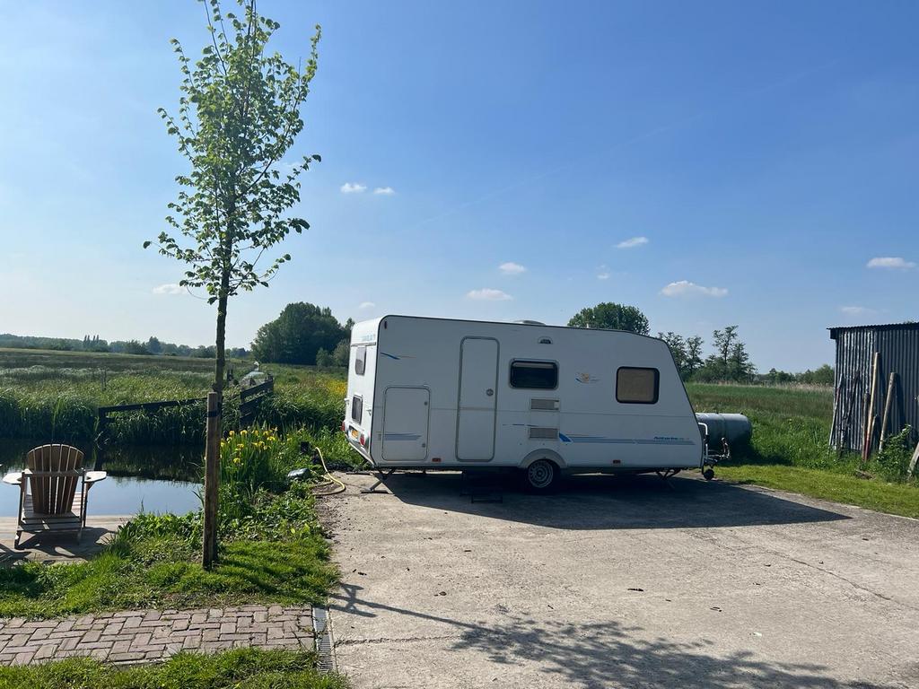 Caravelair Antares 420 (665 cm) met stapelbed en vast bed, Stapelbed, Particulier, 6 tot 7 meter, Caravelair