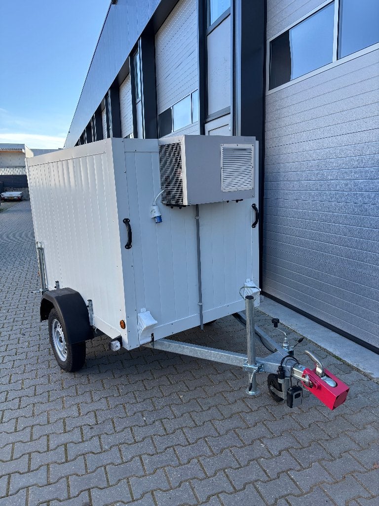 Koelwagen 750 kg | 195x117x122 cm | 230V | Koelaanhanger., Ophalen, Zo goed als nieuw