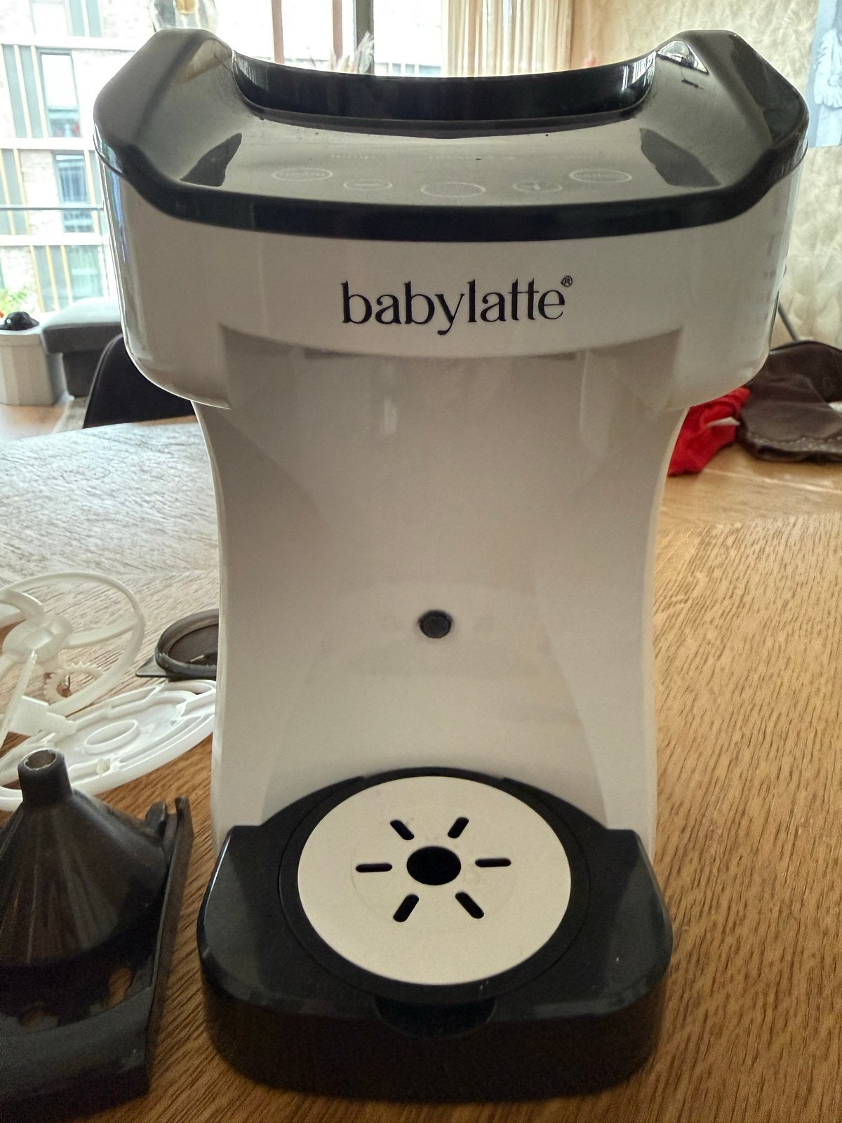 Babylatte automatische melkmachine - Flessenmaker, Kinderen en Baby's, Babyvoeding en Toebehoren, Zo goed als nieuw, Babymoov