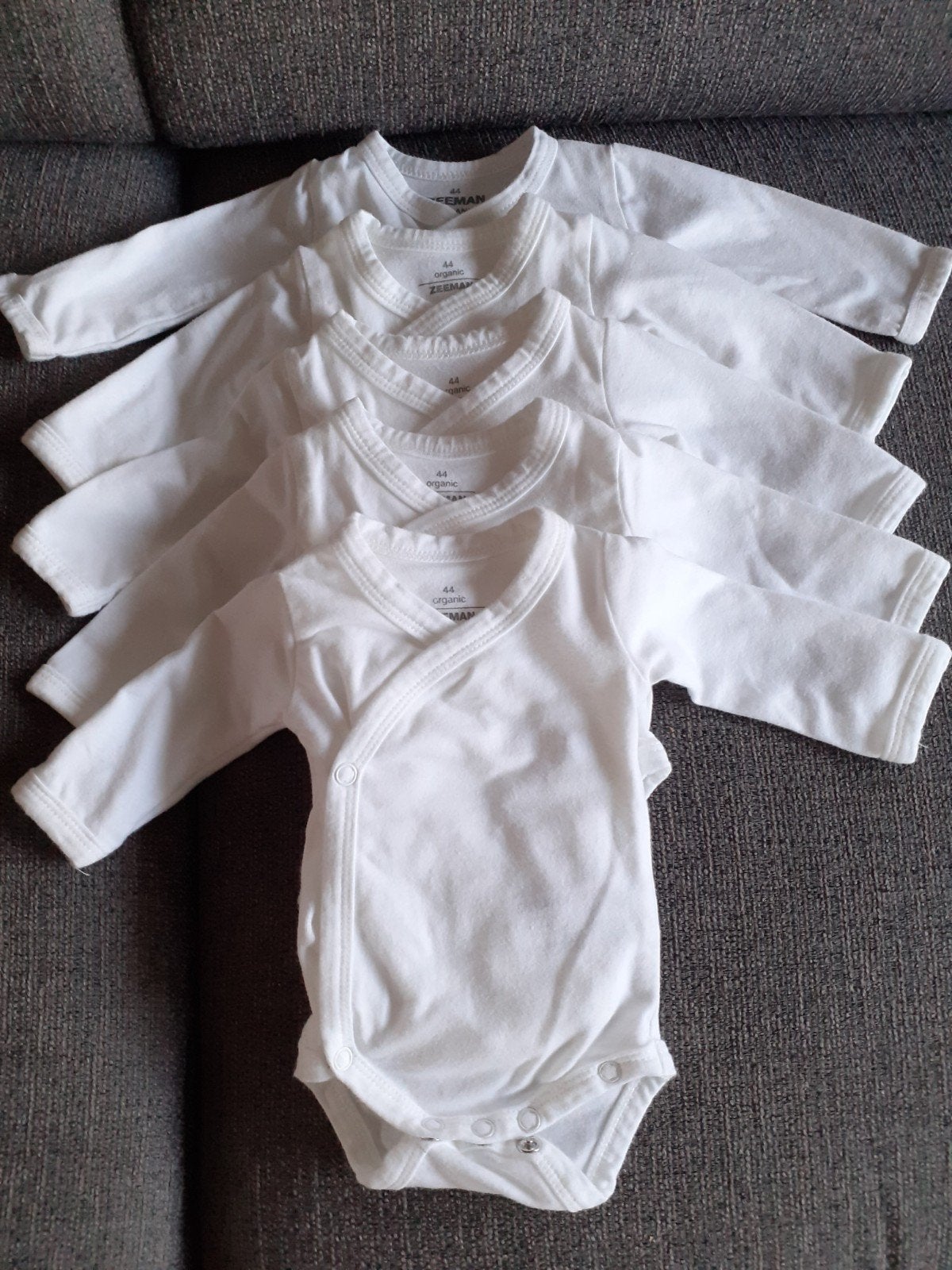 Overslagromper wit met lange mouw maat 44 Zeeman, Kinderen en Baby's, Babykleding | Baby-kledingpakketten, Ophalen of Verzenden